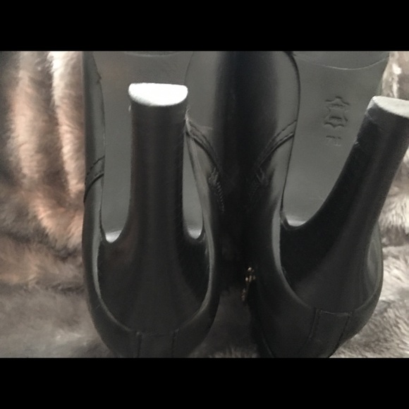 Tory Burch Boots - Picture 8 of 8